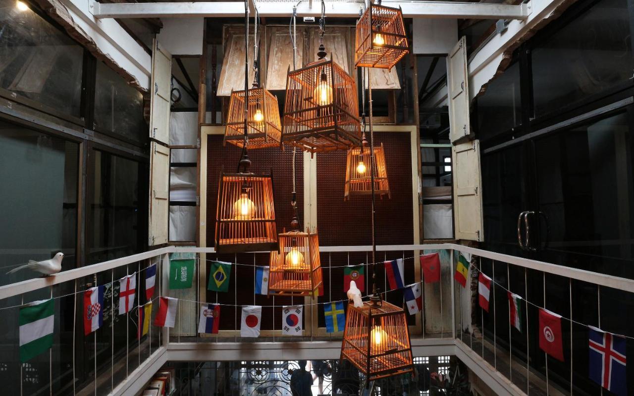 Nivas Siam Hostel Bangkok Exterior foto