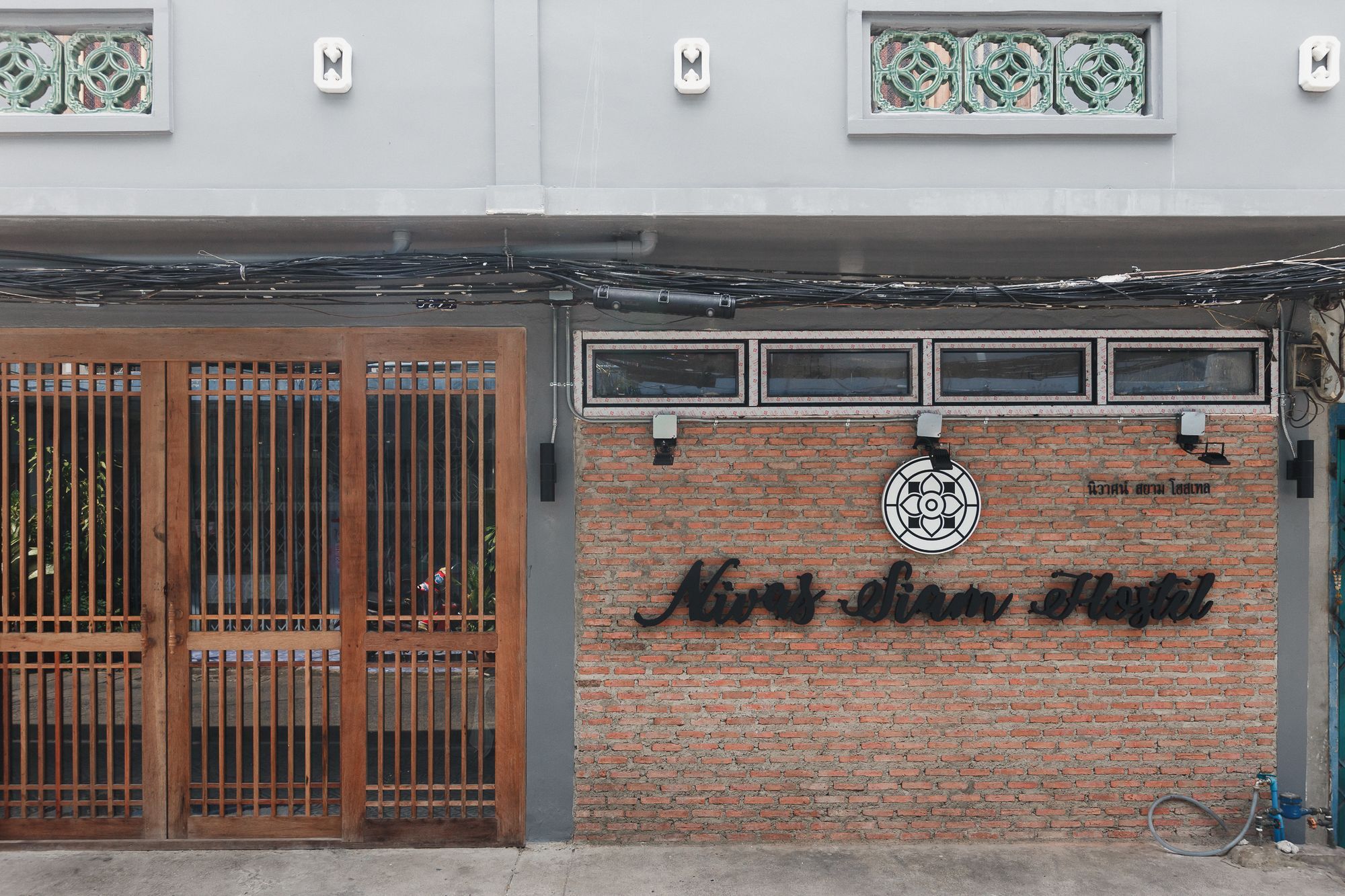 Nivas Siam Hostel Bangkok Exterior foto